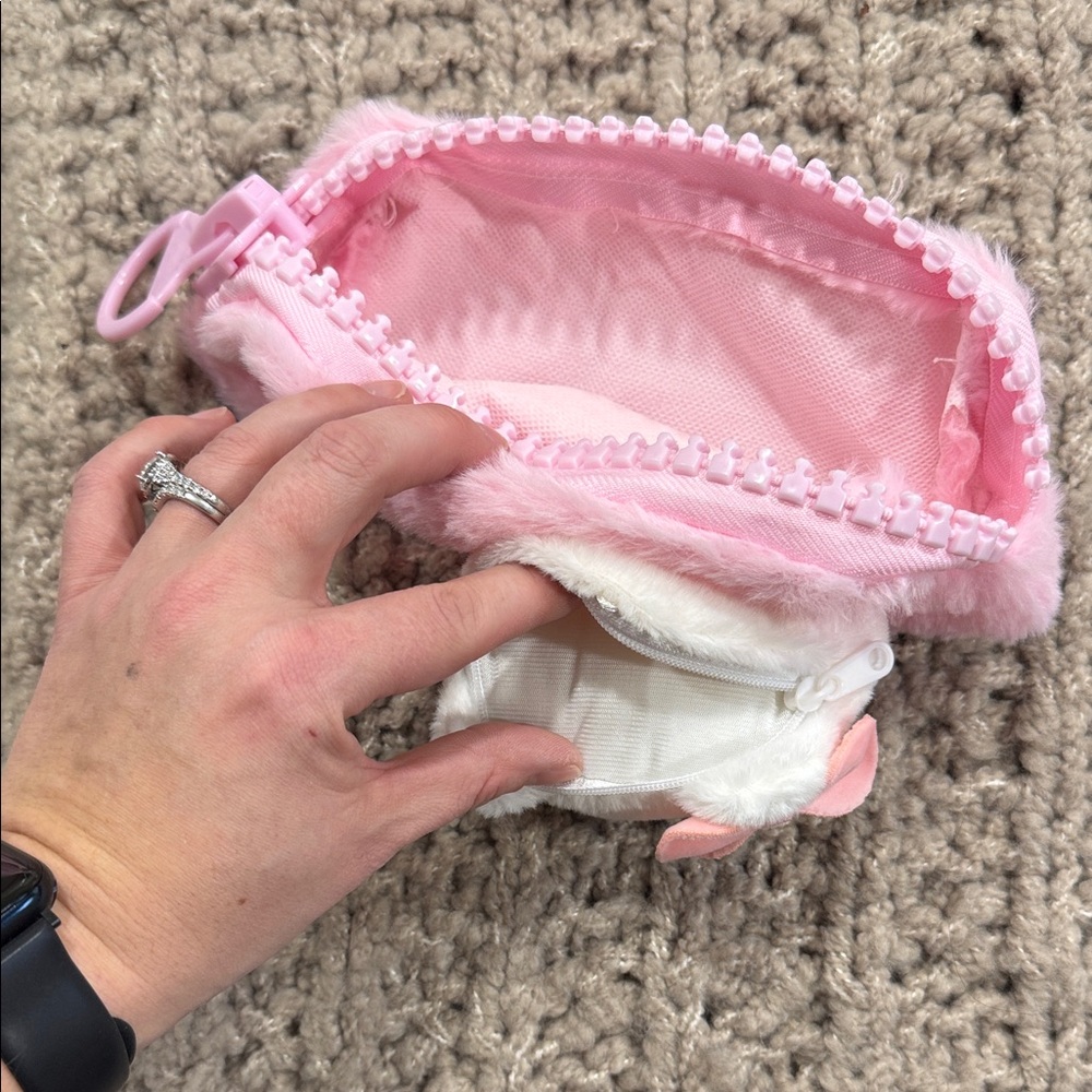 Hello Kitty Bundle - Picture 5 of 13